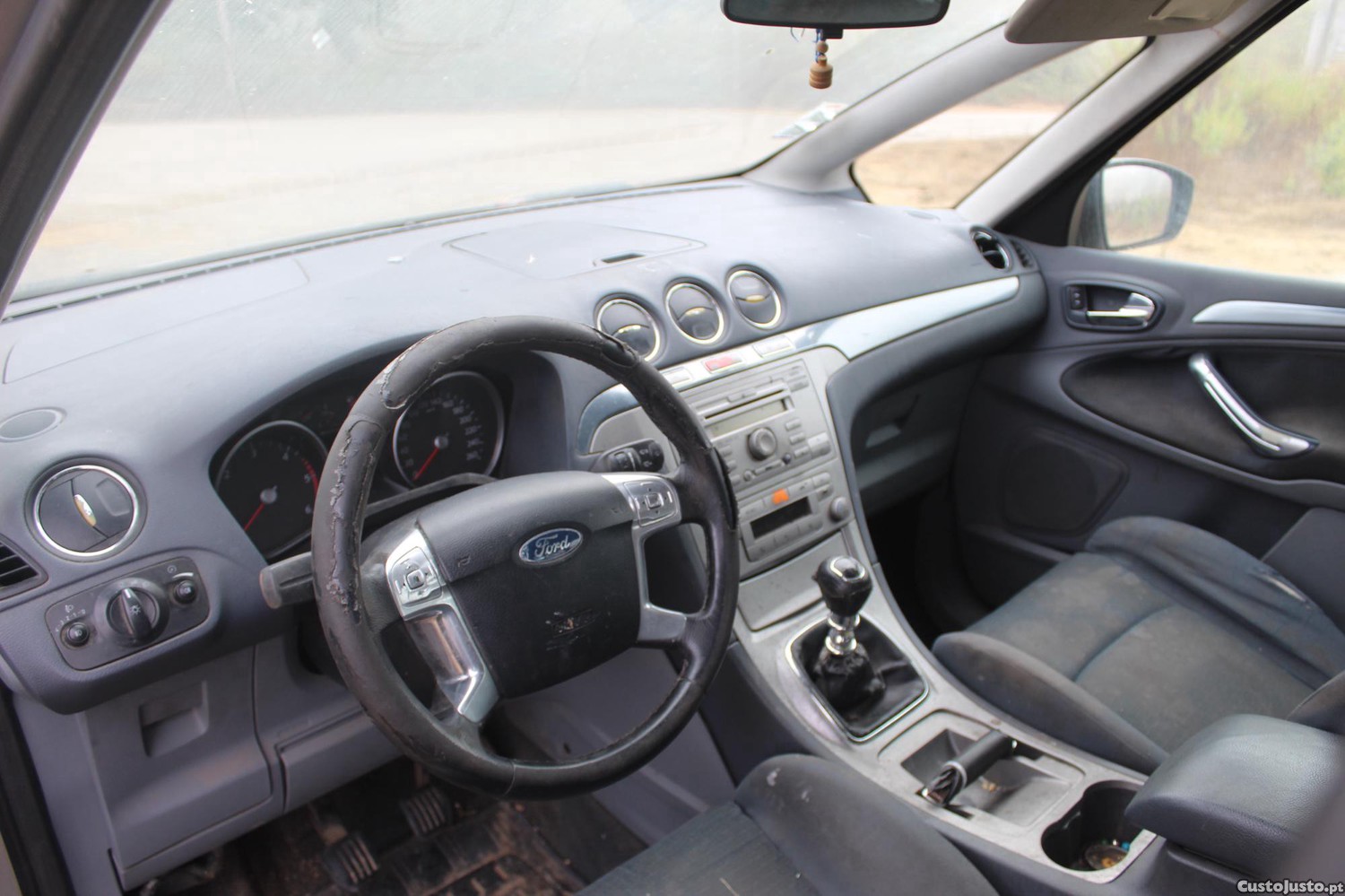 Ford S-Max 1.8 TDCi TITANIUM 7L — fotografia 4