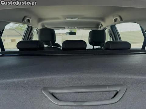 Renault Mégane Sport Tourer 1.5 dCi Confort — fotografia 16