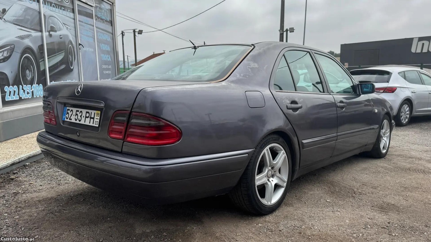 Mercedes-Benz E 220 CDI Classic — fotografia 17