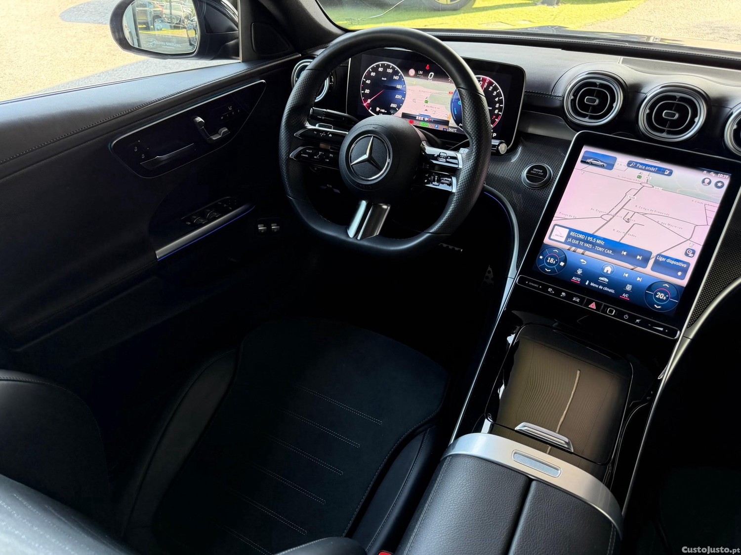 Mercedes-Benz C 300 e AMG Line — fotografia 5