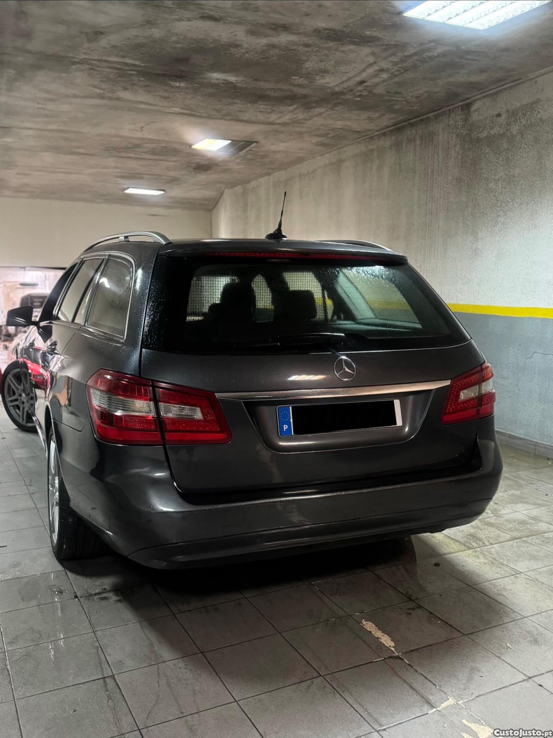 Mercedes-Benz E 220 CDI — fotografia 8