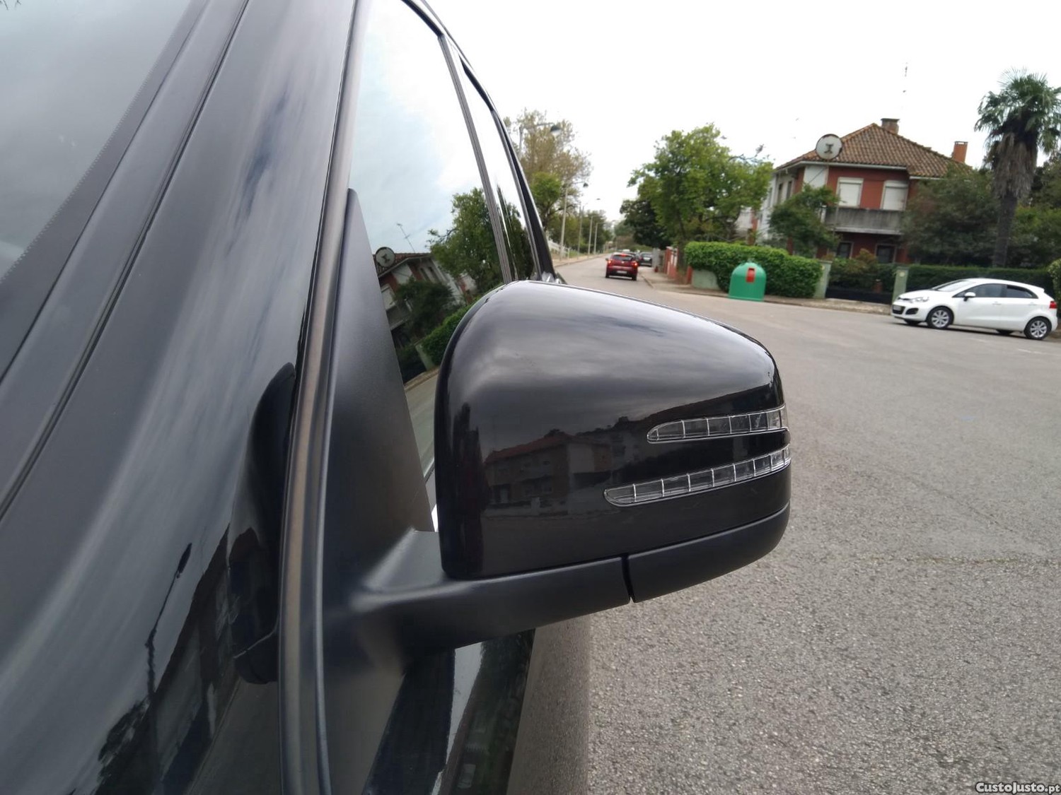 Mercedes-Benz ML 350 d Bluetec 4Matic AMG — fotografia 4