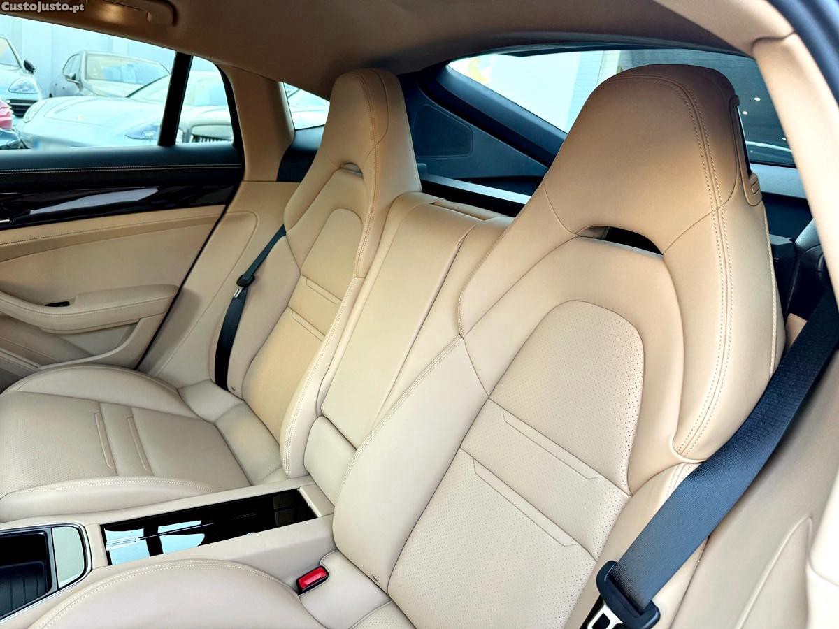 Porsche Panamera 4 E-Hybrid Platinum Edition — fotografia 31