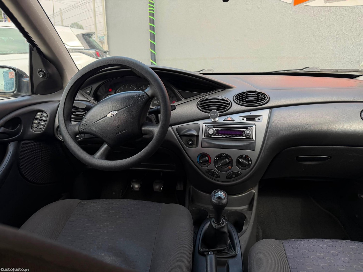 Ford Focus SW 1.4 Comfort — fotografia 3