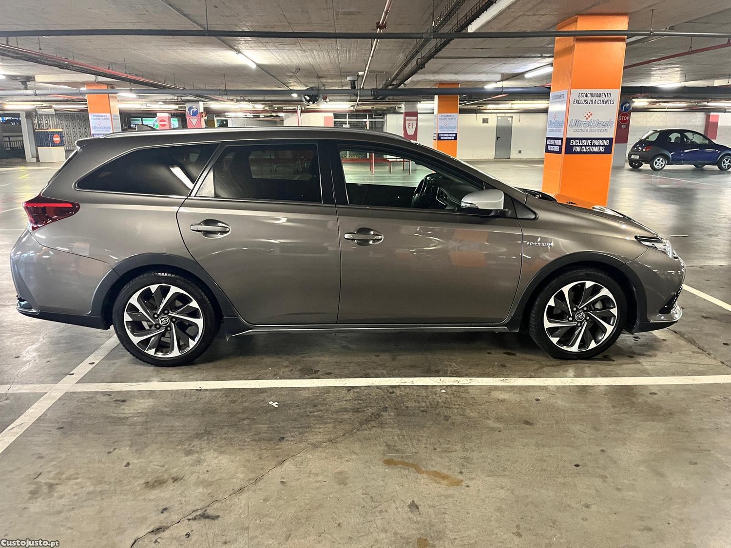 Toyota Auris Touring Sports 1.8 HSD Comfort Plus Navi — fotografia 6