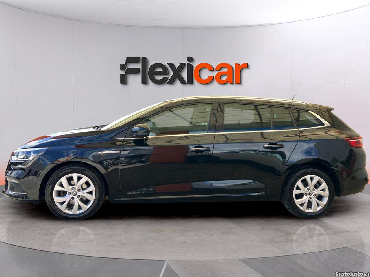 Renault Mégane Sport Tourer 1.3 TCe Limited — fotografia 15