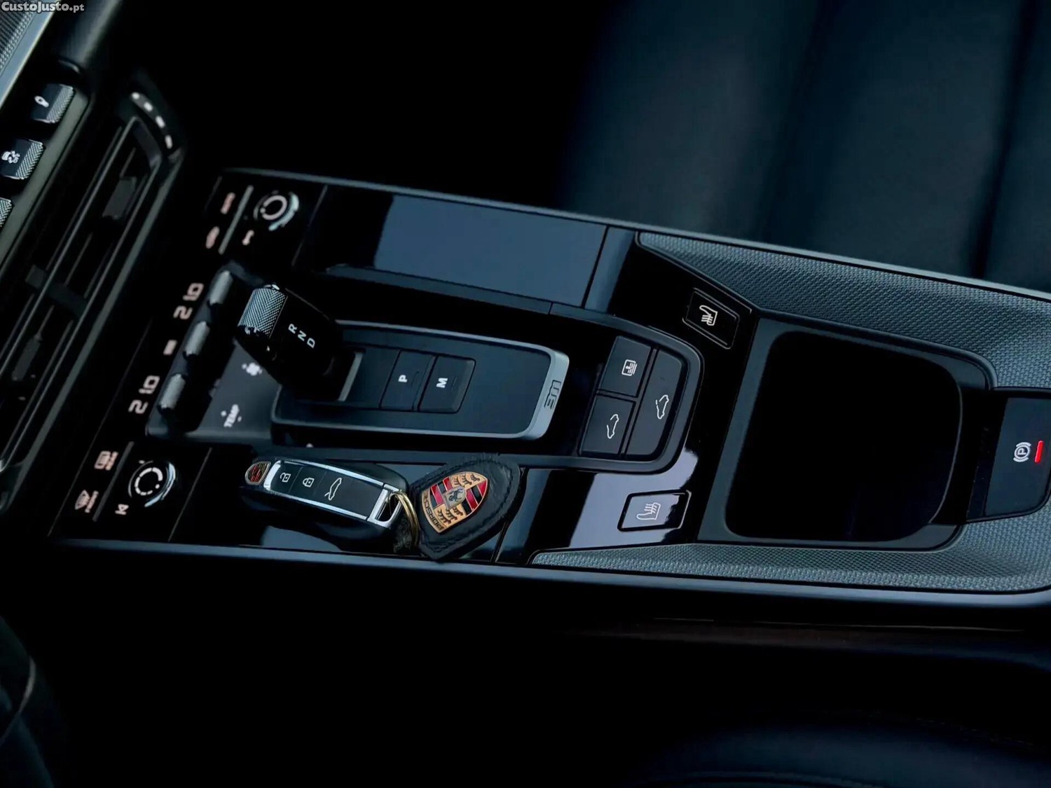 Porsche 911 Carrera 4 PDK — fotografia 9
