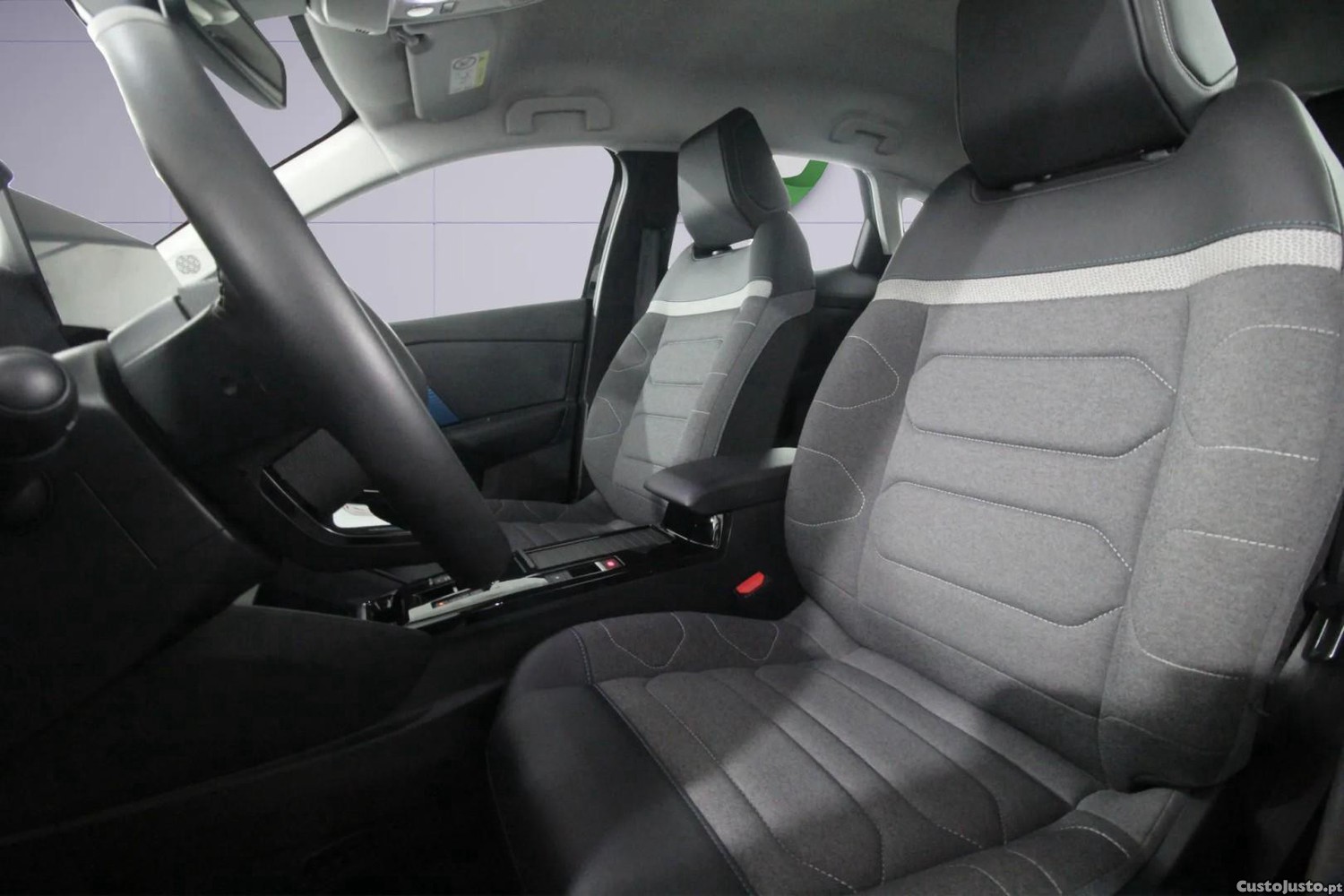 Citroën e-C4 50 kWh Shine Pack — fotografia 8