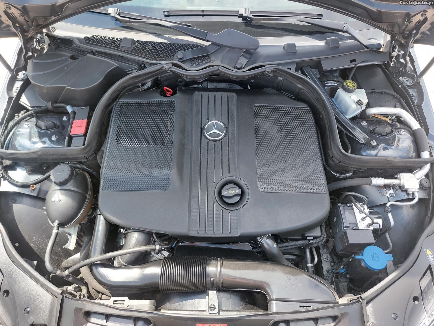 Mercedes-Benz C 250 Station 204cv. 6.v, Avantgarde, kit AMG — fotografia 3