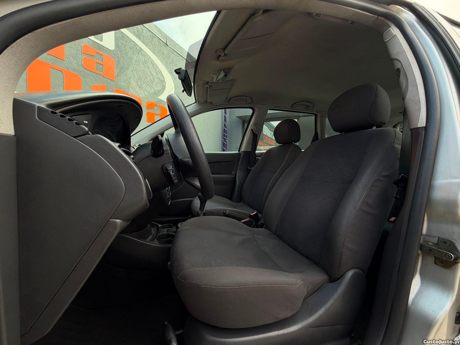 Ford Focus SW 1.4 Comfort — fotografia 15