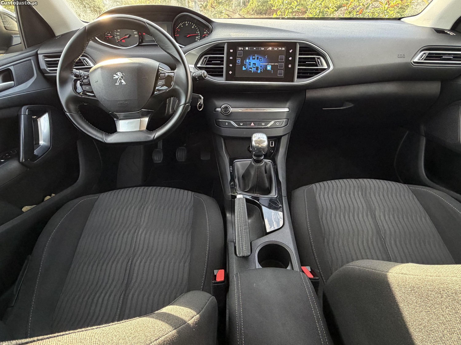 Peugeot 308 1.6HDI 115cv GPS carro bom estado — fotografia 5