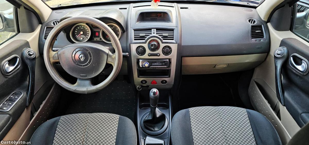 Renault Mégane Break 1.5DCi NACIONAL — fotografia 8