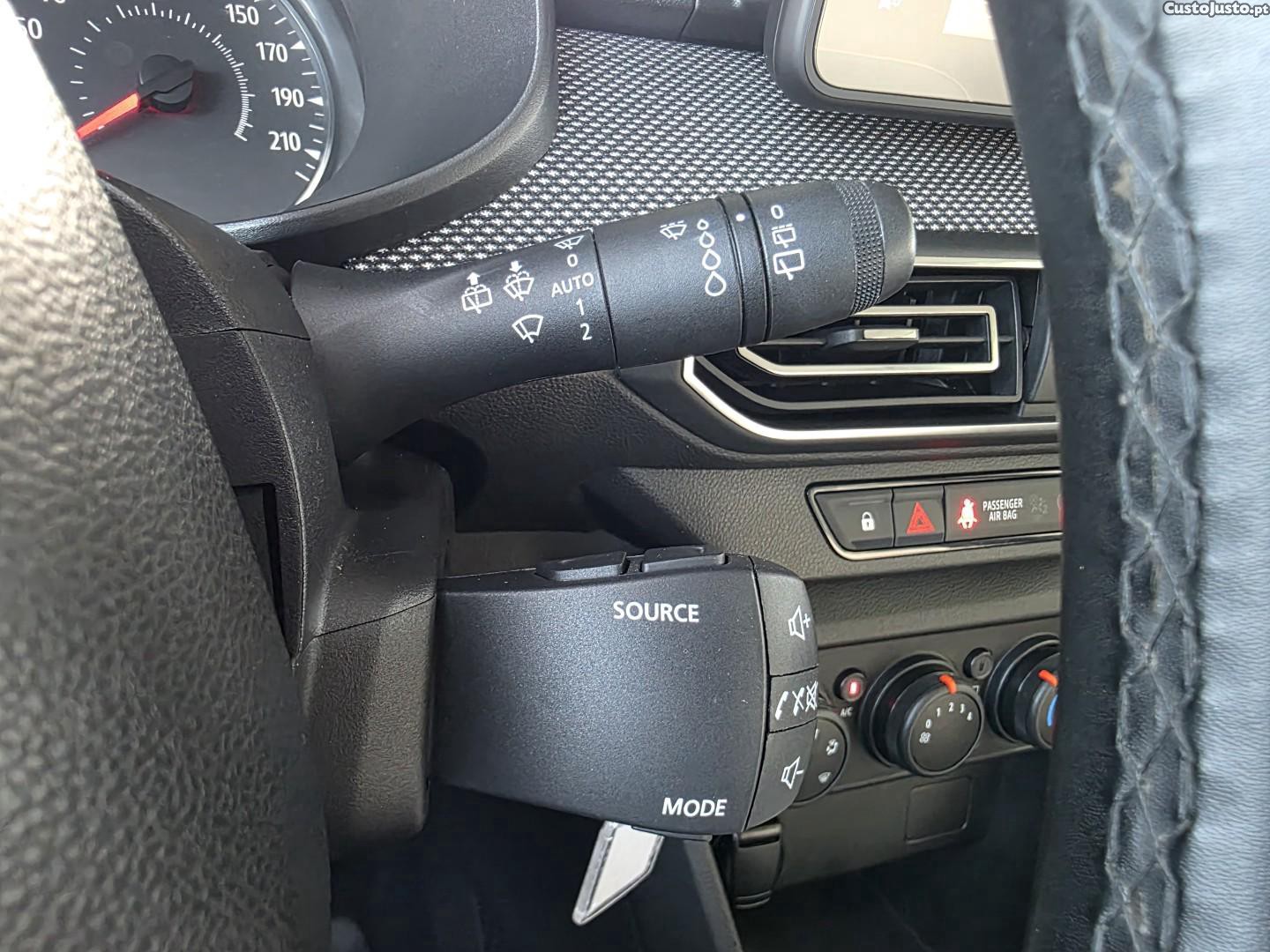 Dacia Sandero 1.0 TCe Comfort — fotografia 6