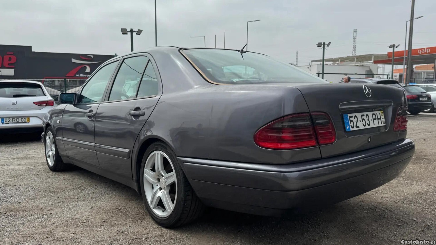 Mercedes-Benz E 220 CDI Classic — fotografia 15