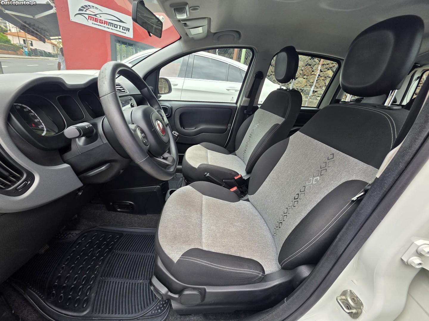 Fiat Panda 1.2 Lounge — fotografia 9