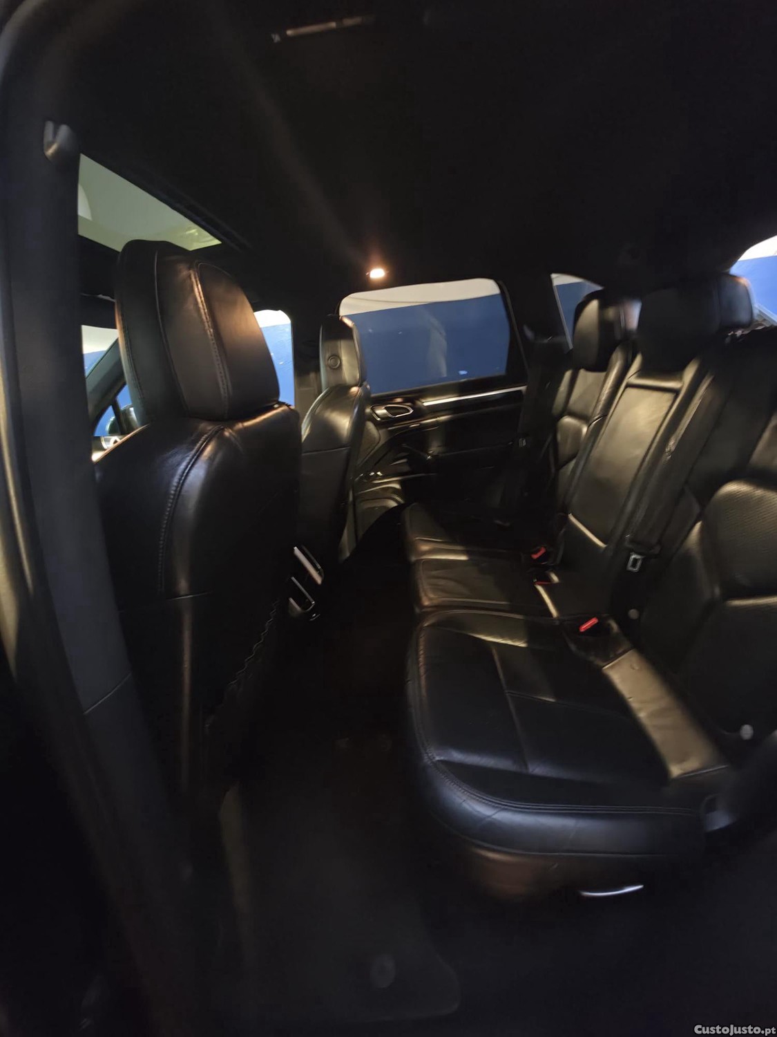 Porsche Cayenne 3.0 — fotografia 7