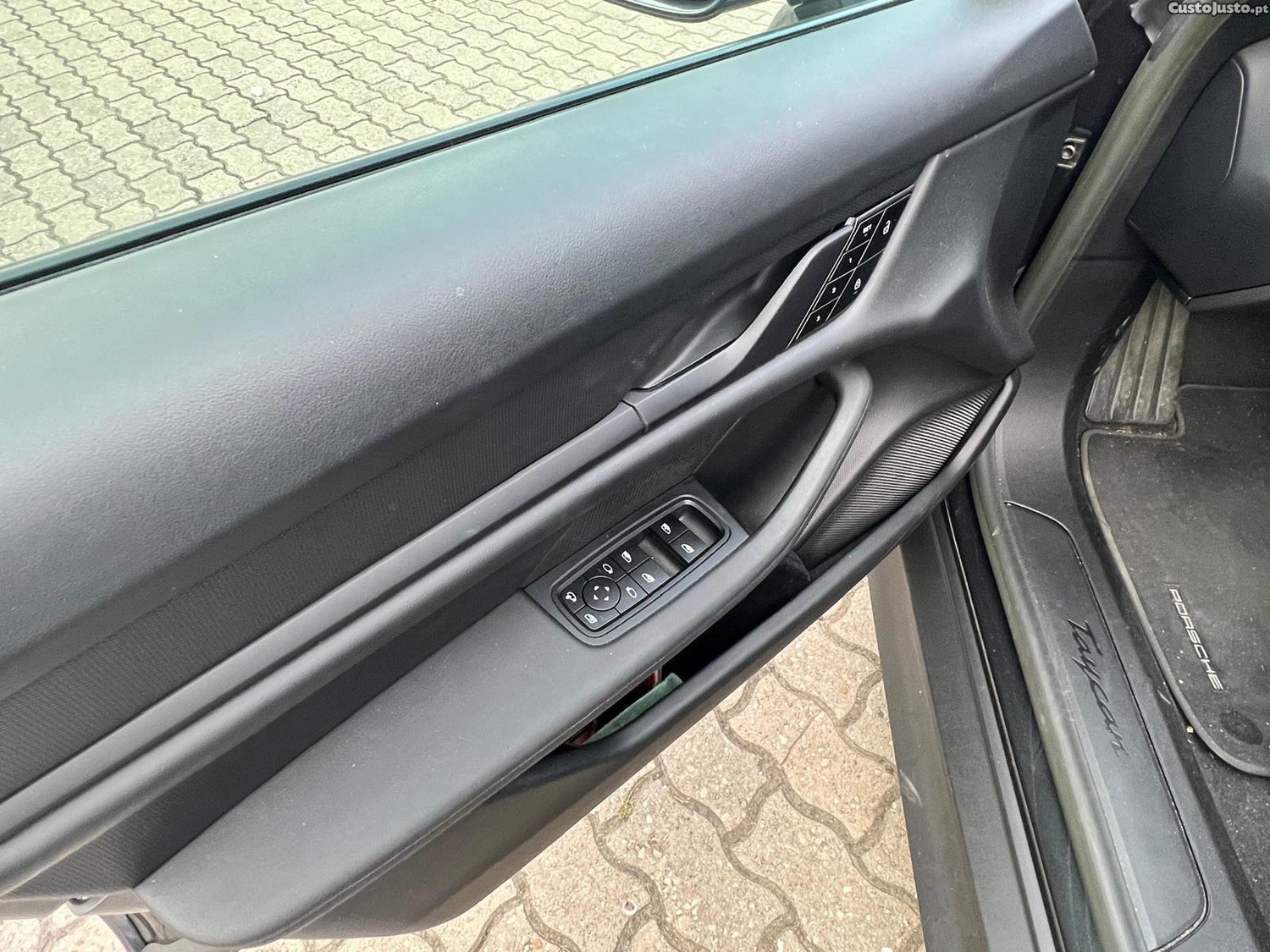 Porsche Taycan Bateria Performance Plus — fotografia 8