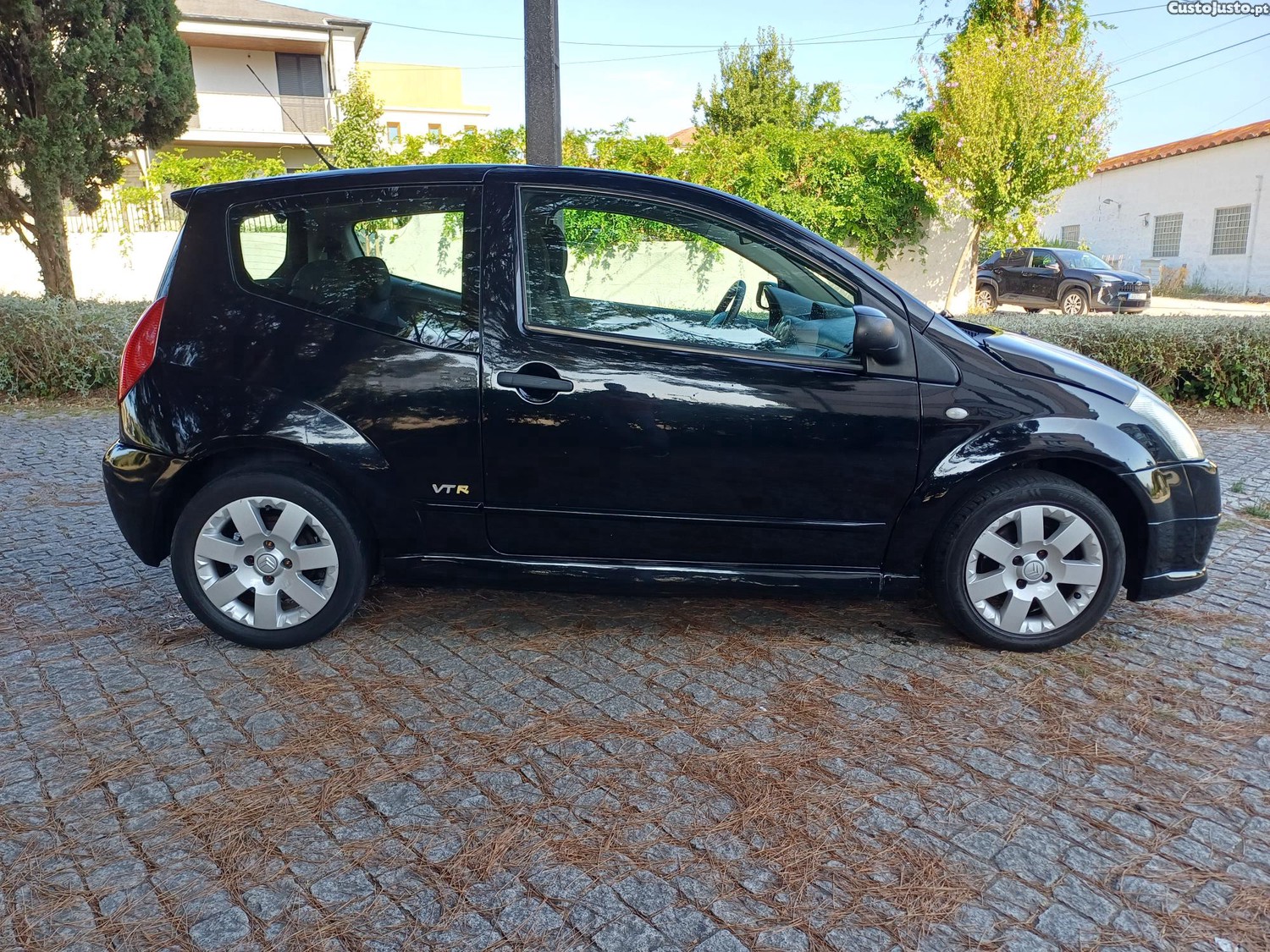 Citroën C2 1.4 HDI VTR 4 lugares — fotografia 8