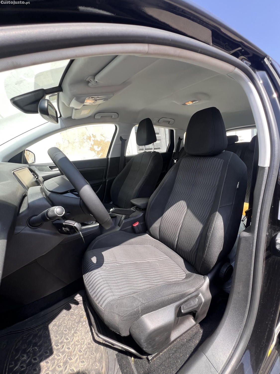 Peugeot 308 SW 1.2 PureTech 130 S&S Allure — fotografia 7