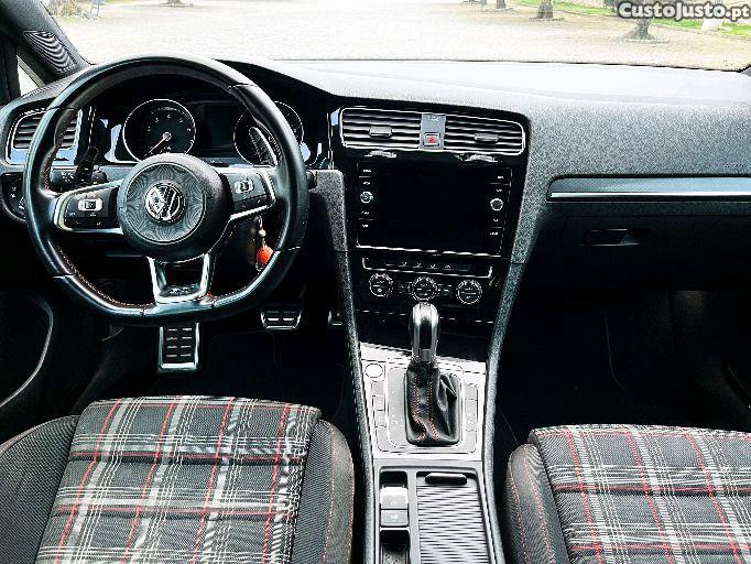 Volkswagen Golf 7.5 GTI — fotografia 7
