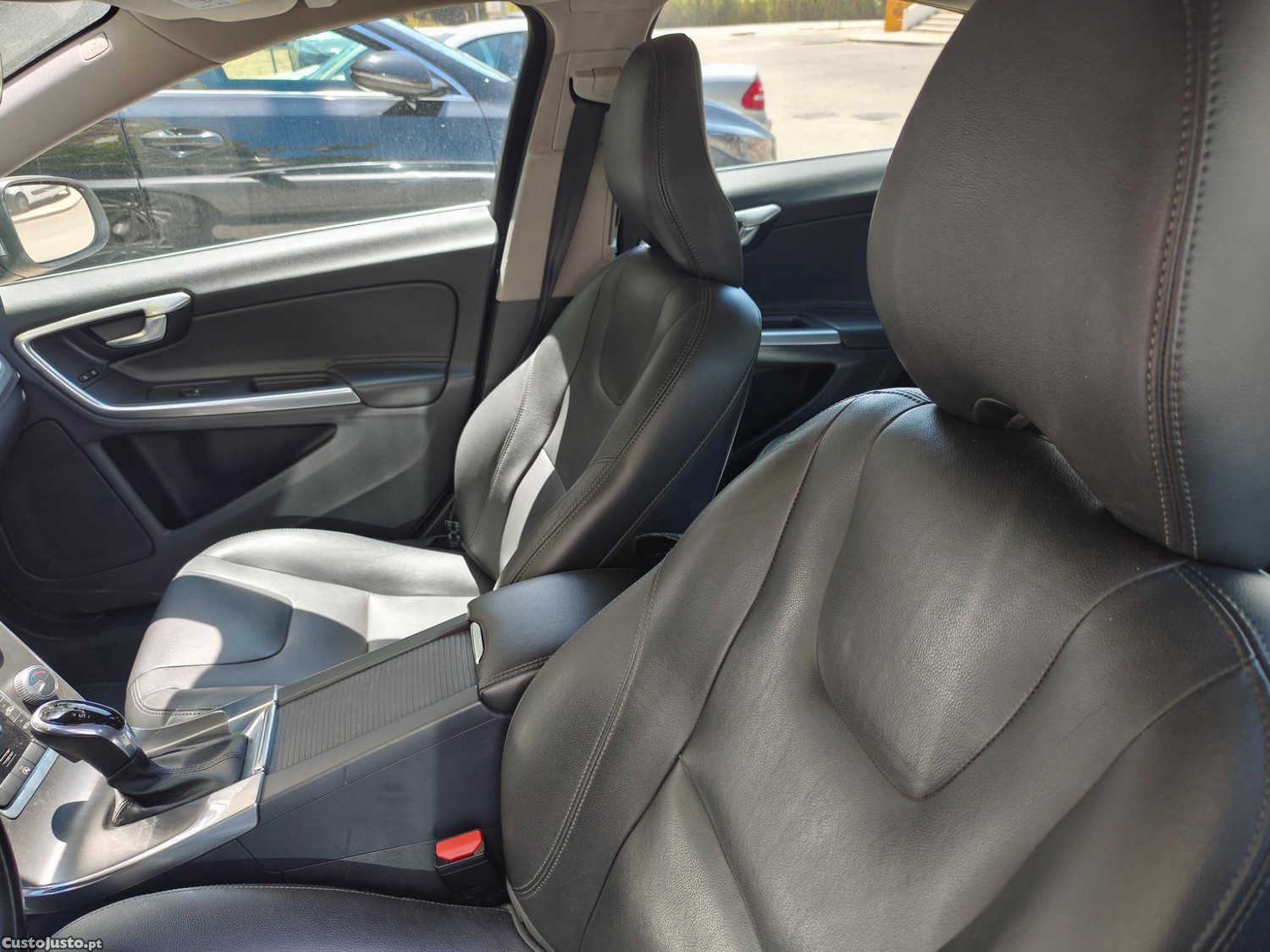 Volvo S60 D4 — photo 5