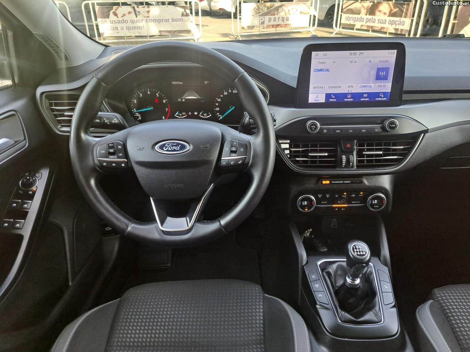 Ford Focus 1.0 EcoBoost MHEV Connected — fotografia 15