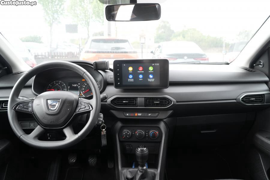 Dacia Sandero 1.0 SCe Essential — fotografia 6
