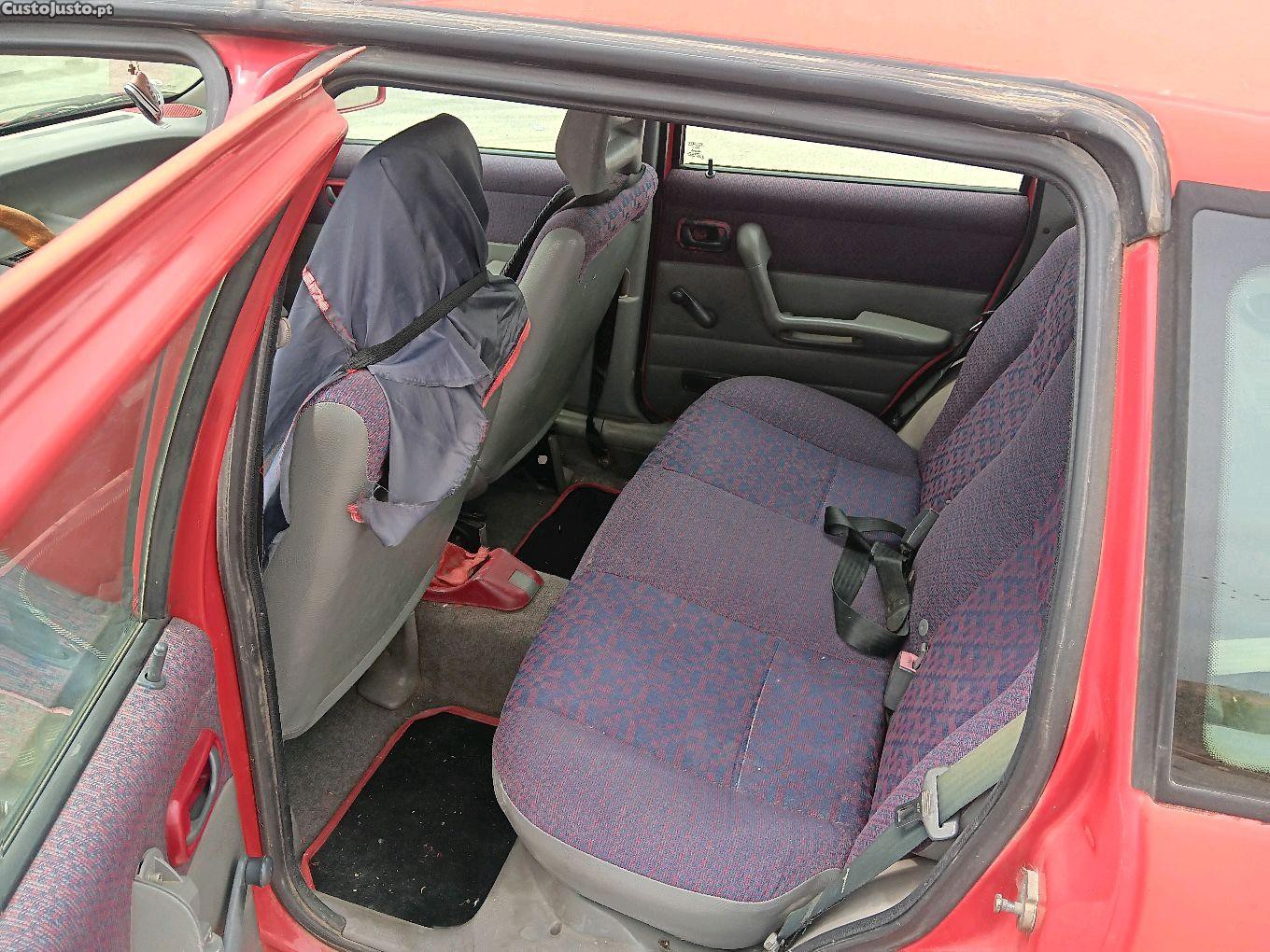 Fiat Punto 1.1i (muito económico) — fotografia 4