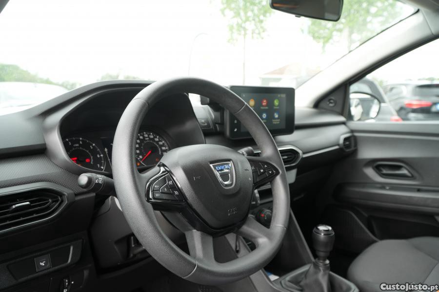 Dacia Sandero 1.0 SCe Essential — fotografia 3