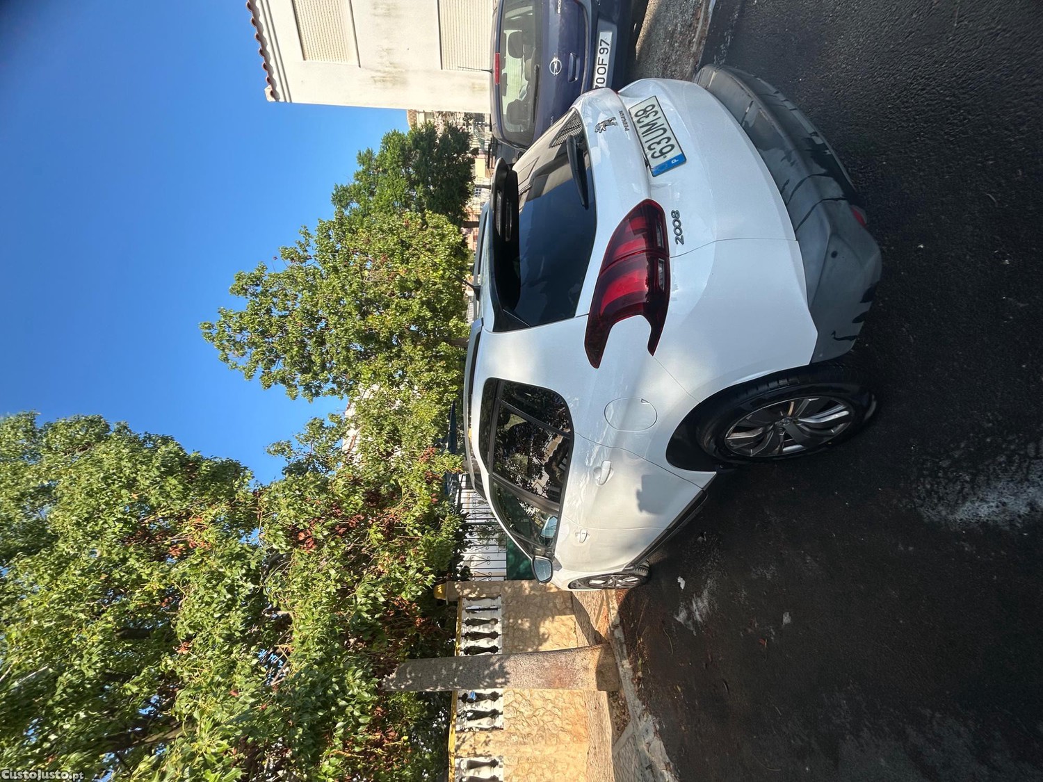 Peugeot 2008 1.6 HDI — fotografia 9