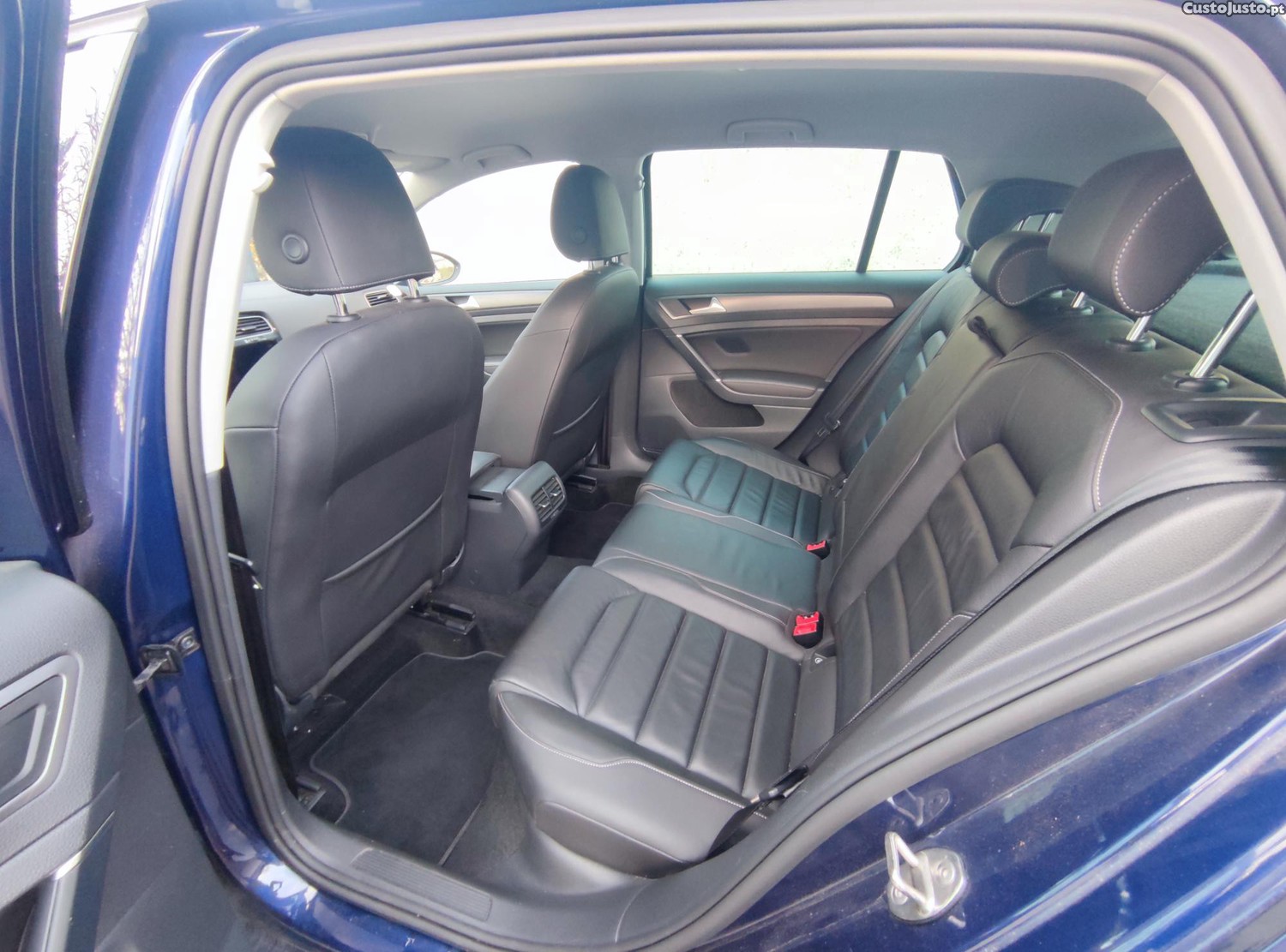 Volkswagen Golf E — fotografia 4