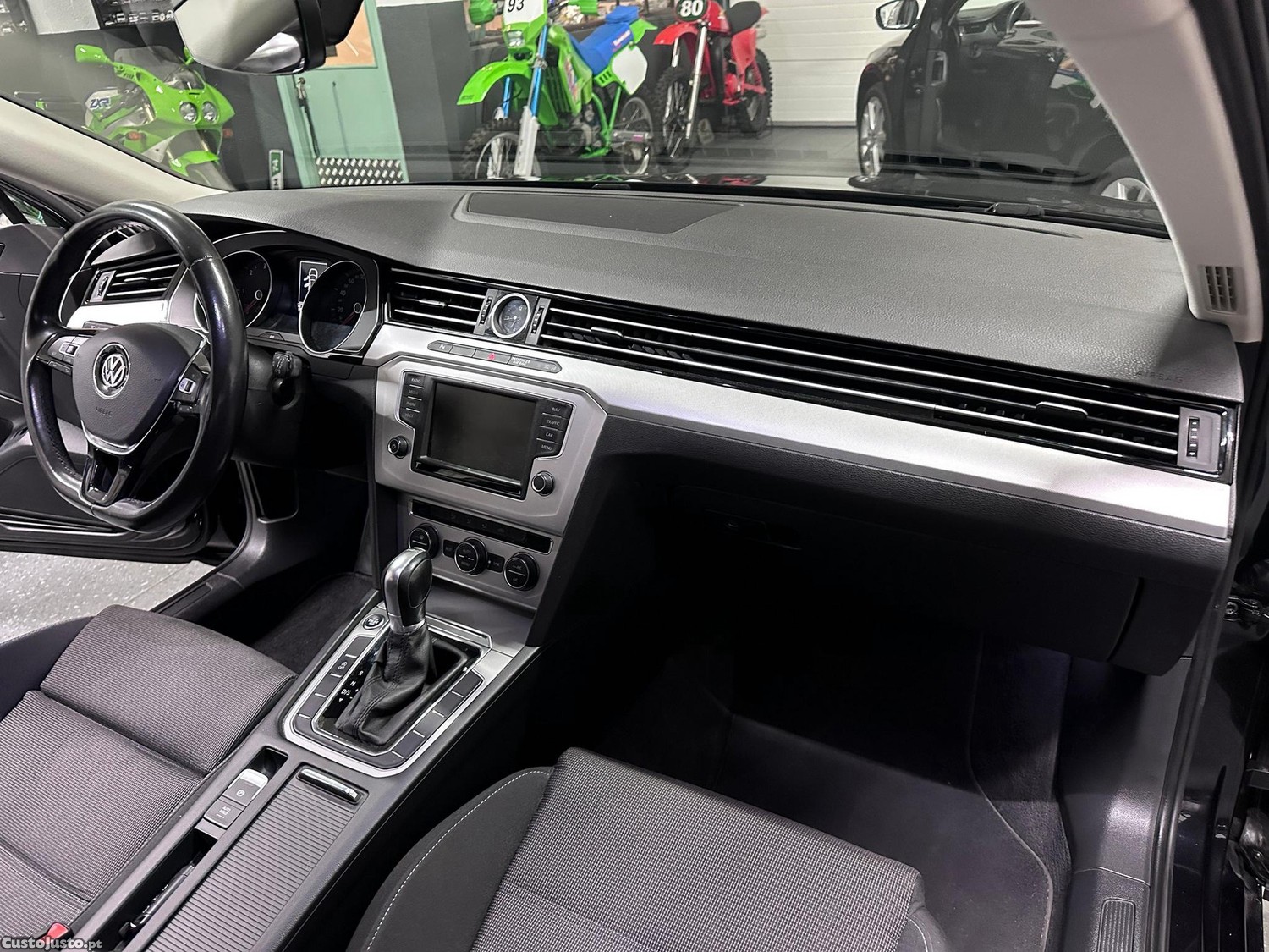 Volkswagen Passat 2.0 TDi Confortline DSG — fotografia 5