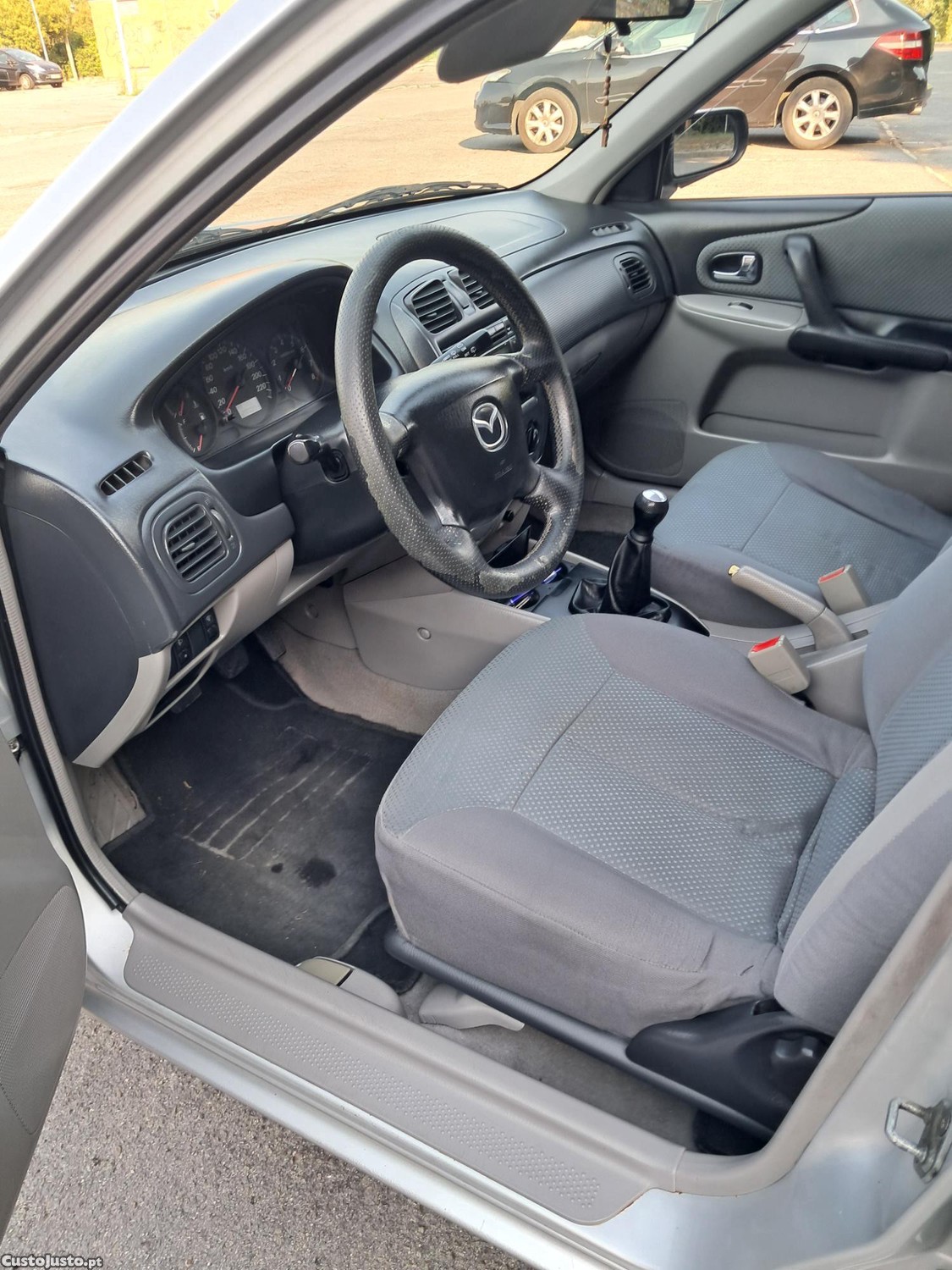 Mazda 323 (/F) — fotografia 5