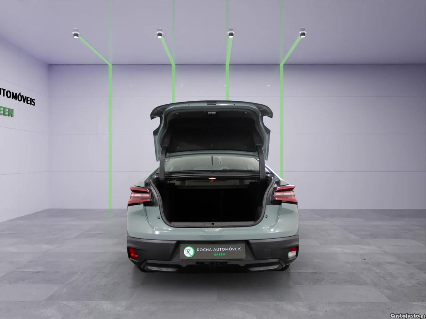 Citroën e-C4 54 kWh Plus — fotografia 9