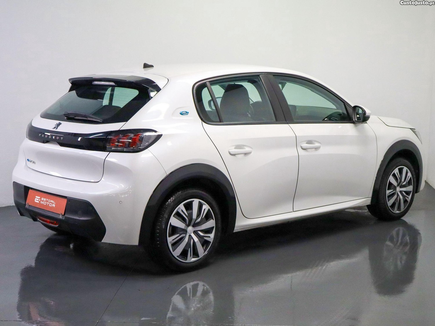 Peugeot 208 50 kWh Active — fotografia 21