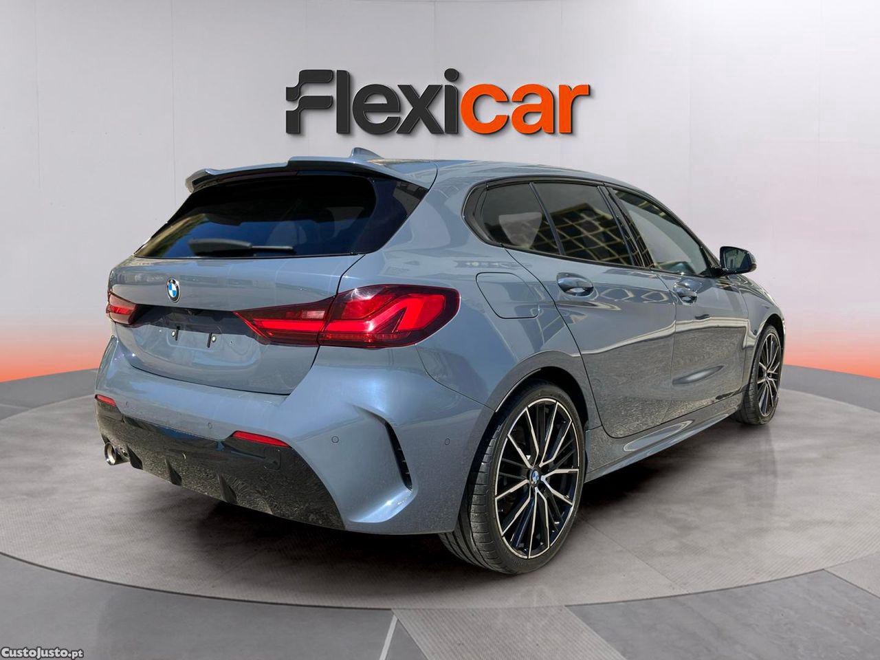 BMW 118 i Pack Desportivo M Auto — fotografia 14
