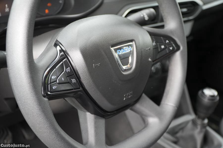 Dacia Sandero 1.0 SCe Essential — fotografia 4