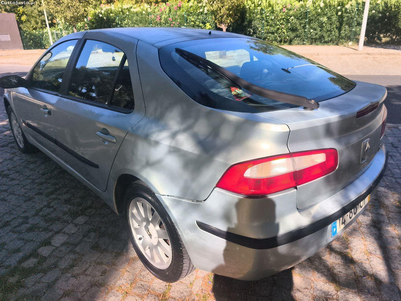 Renault Laguna II 1.6 16V — fotografia 10