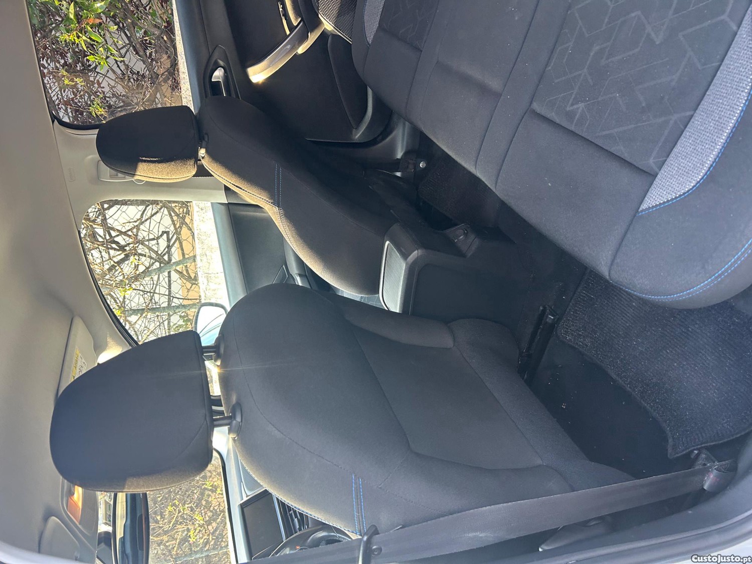 Peugeot 2008 1.6 HDI — fotografia 4