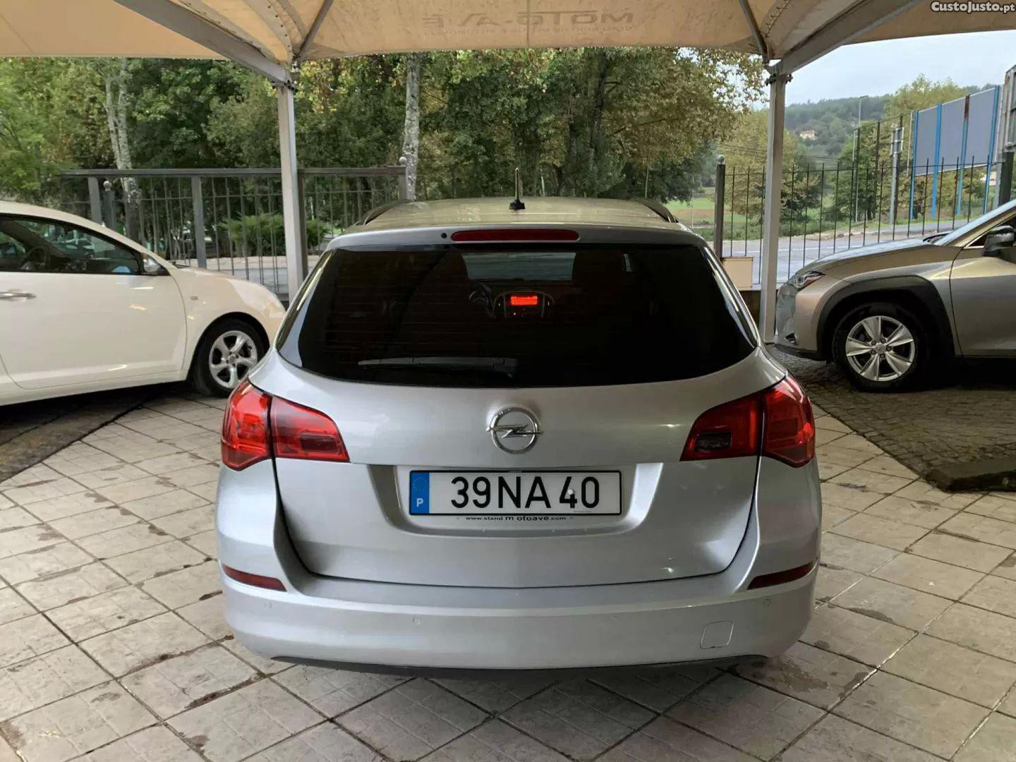 Opel Astra 1.3 cdti cosmo s/s - 12 foto 4