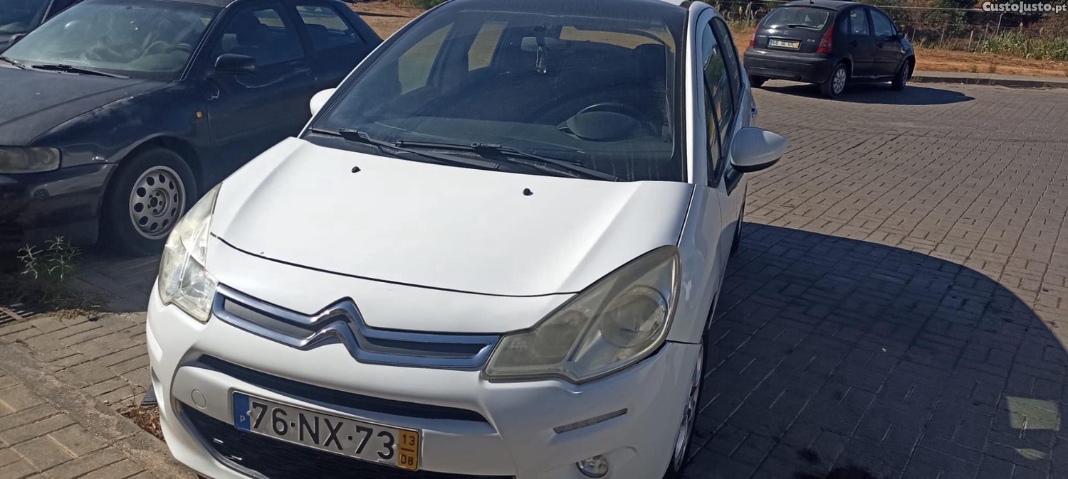 Citroën C3 1.2 Gasolina Literalmente Impecável sò 97500kms — fotografia 11