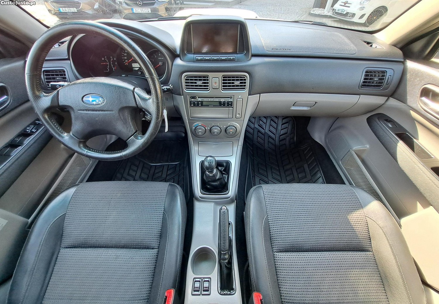 Subaru Forester 2.0 T XT — fotografia 11
