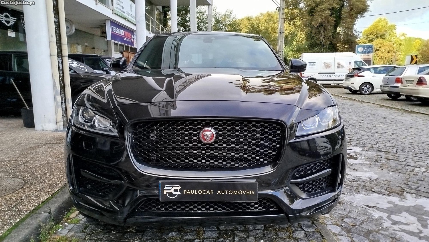 Jaguar F-Pace 2.0 iD4 R-Sport AWD Auto - 16 — photo 4