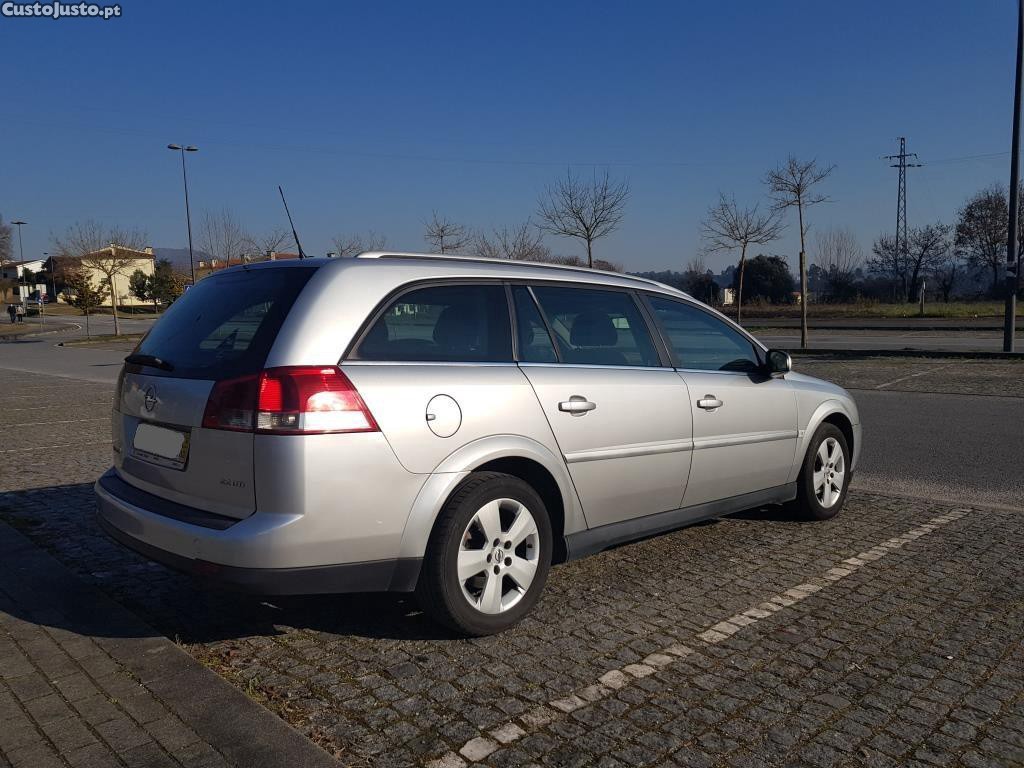 Opel Vectra C 2.2DTI — fotografia 7