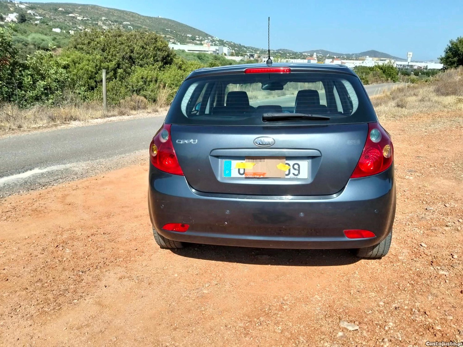 Kia Ceed 1.6 CRDI DIESEL DE 5 LUGARES — fotografia 4