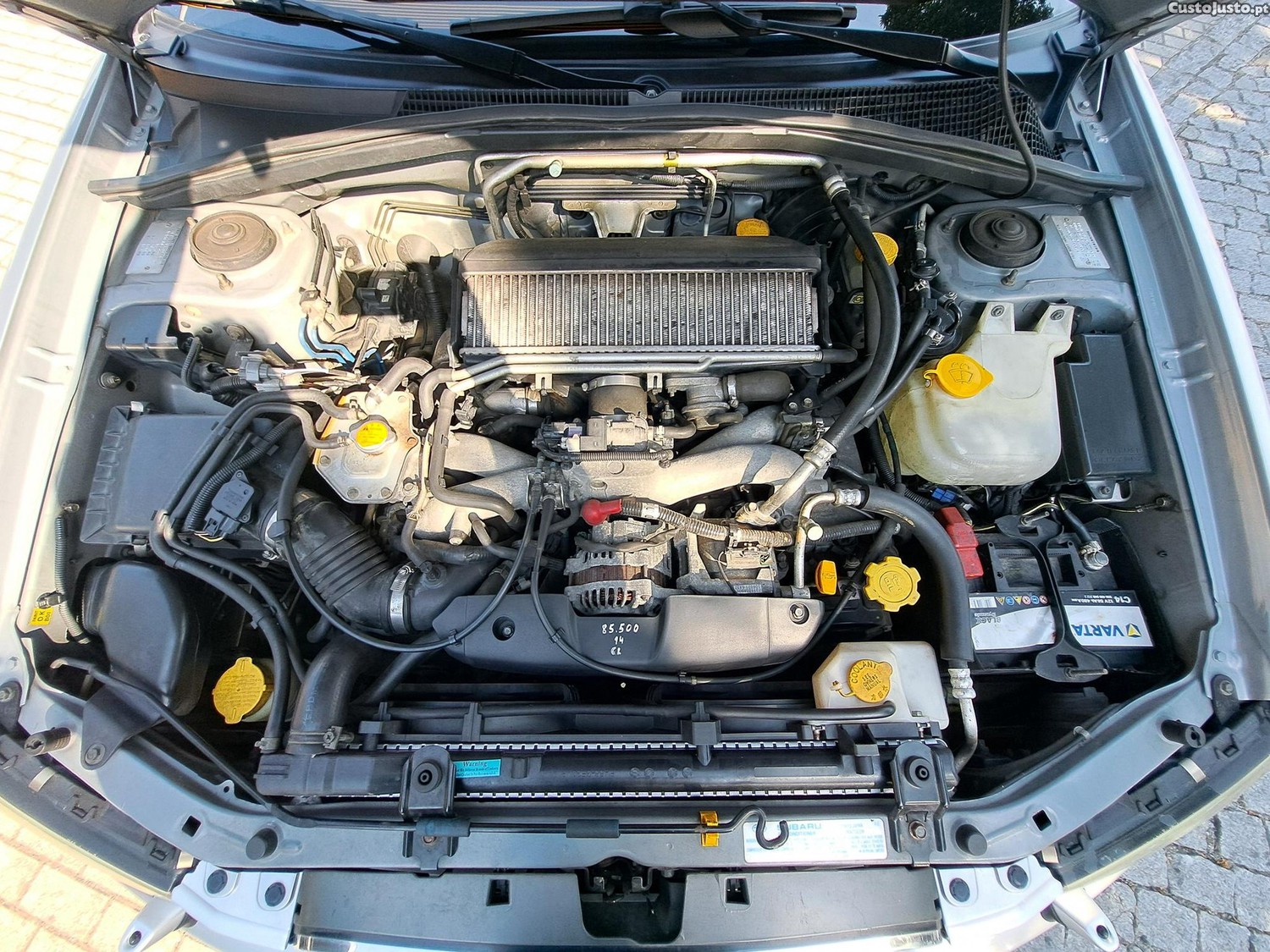 Subaru Forester 2.0 T XT — fotografia 3