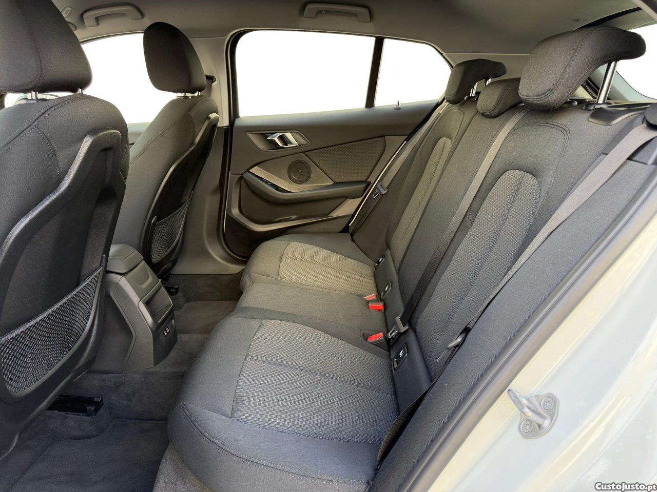 BMW 116 i Advantage 109cv — fotografia 3