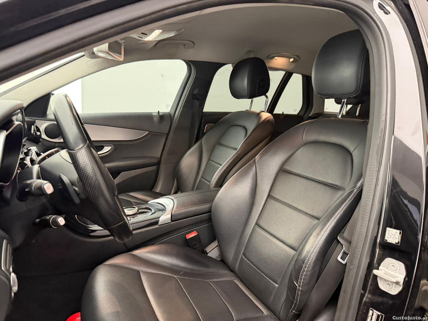 Mercedes-Benz C 200 D AUTO — fotografia 5