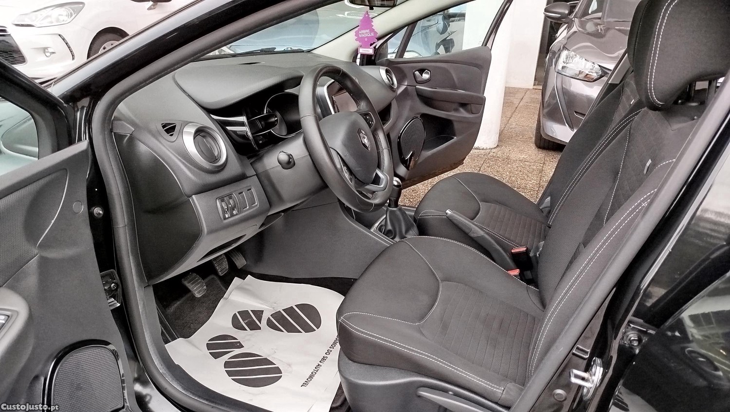Renault Clio Sport Tourer 1.2 16v Limited — fotografia 14