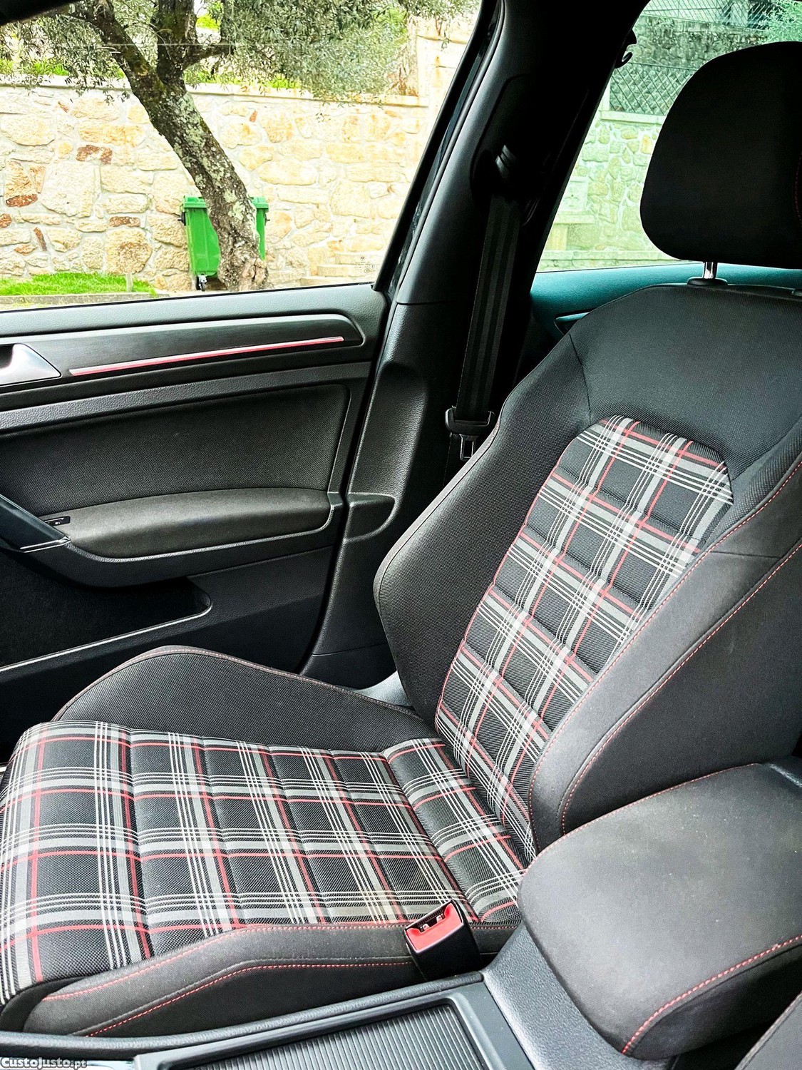 Volkswagen Golf 7.5 GTI — fotografia 5